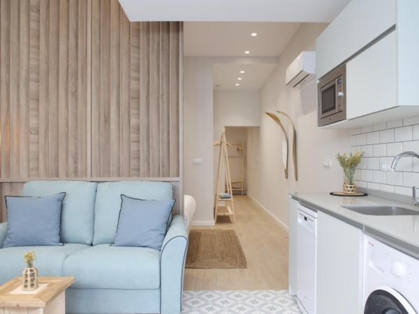 FLORIT FLATS - The Serreria Rooms : photo 1 de la chambre chambre familiale avec salle de bains