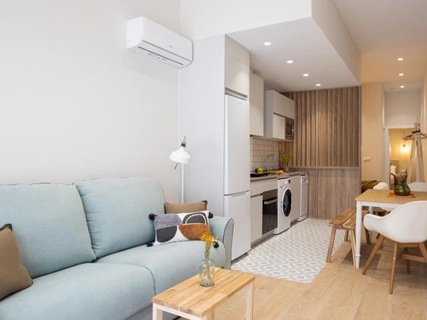 FLORIT FLATS - The Serreria Rooms : photo 5 de la chambre chambre familiale avec douche