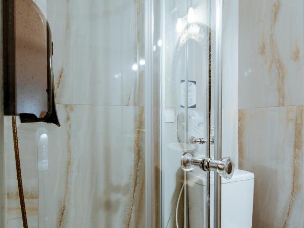 Bozzali Deluxe Hotel : photo 5 de la chambre chambre triple