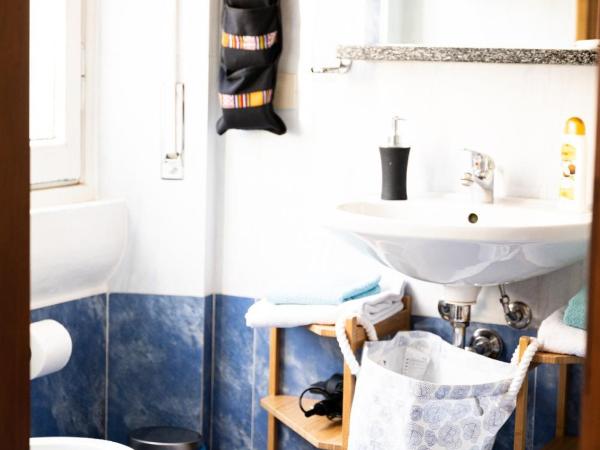 La Casa della Zia : photo 8 de la chambre chambre double avec balcon (3 adultes)