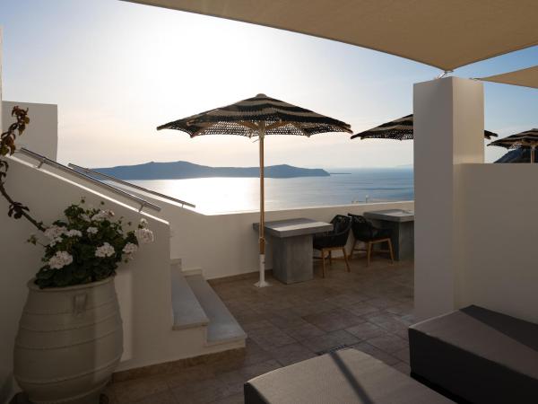 Asha Luxury Suites : photo 1 de la chambre suite junior soul - vue sur caldeira