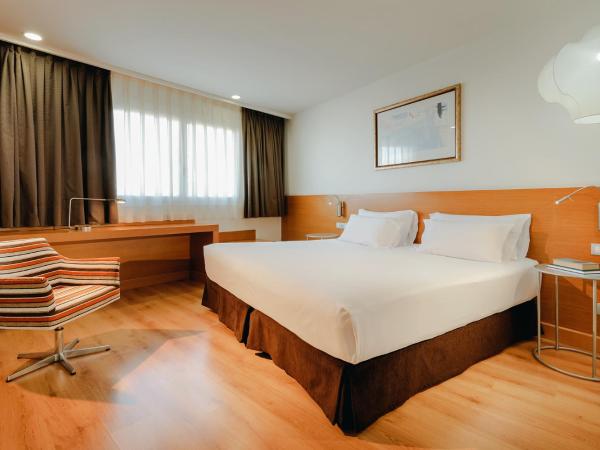 Hesperia Córdoba : photo 4 de la chambre chambre double ou lits jumeaux standard