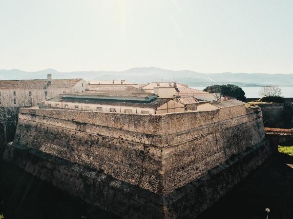 Hotel San Carlu Citadelle Ajaccio : photo 6 de la chambre chambre avec vue citadelle

