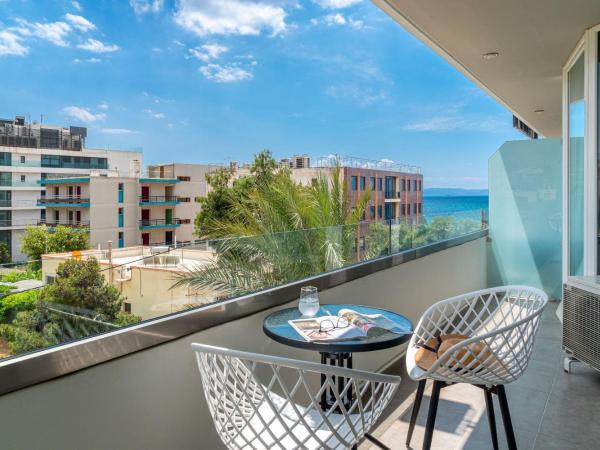 Maison 66, Riviera Hotels : photo 8 de la chambre queen suite with balcony & side sea view