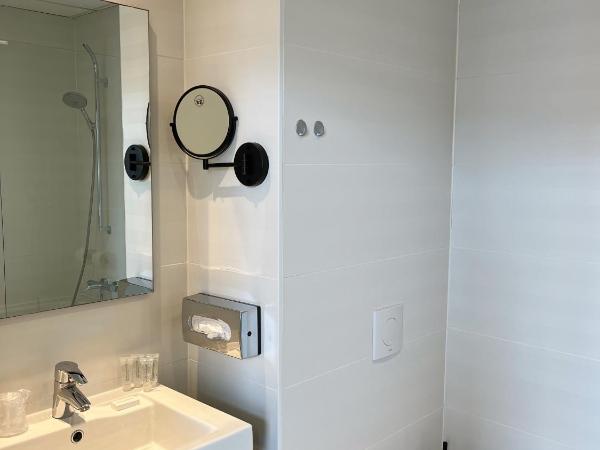 Hotel Le Parisien : photo 4 de la chambre chambre double