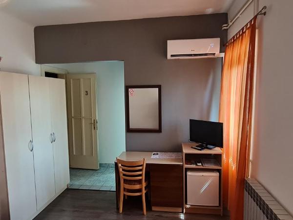 Rooms Lara : photo 7 de la chambre chambre double