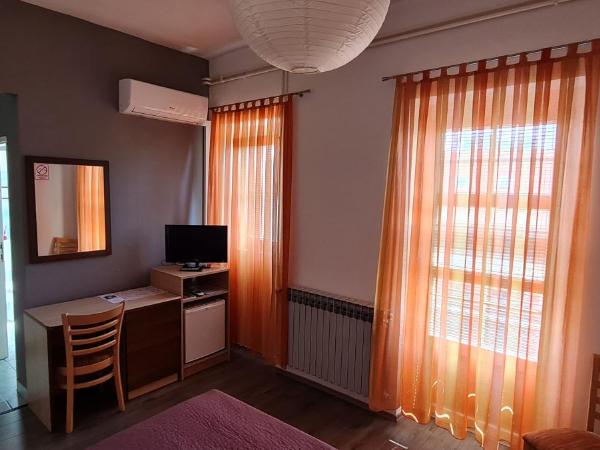 Rooms Lara : photo 10 de la chambre chambre double