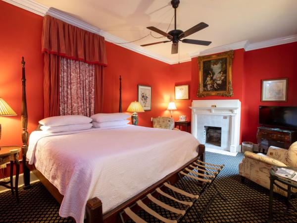 Foley House Inn : photo 1 de la chambre chambre lit king-size avec balcon