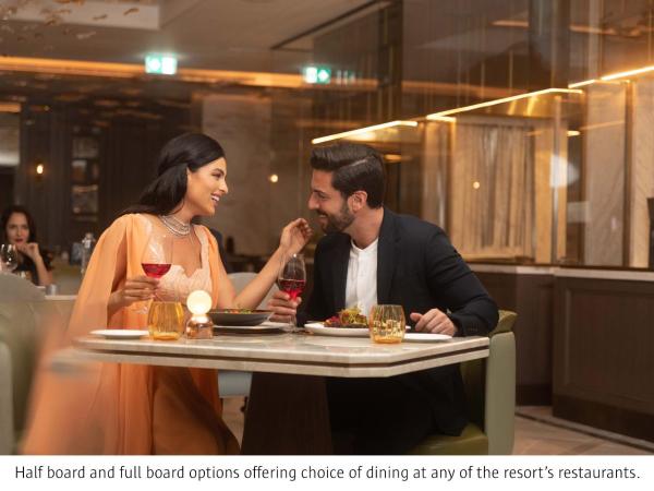 Taj Exotica Resort & Spa, The Palm, Dubai : photo 5 de la chambre chambre lit king-size de luxe