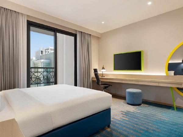 La Quinta by Wyndham Dubai Jumeirah : photo 6 de la chambre suite lit king-size deluxe - transfert gratuit vers plage la mer et station de métro burj khalifa/dubai mall