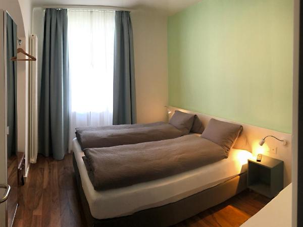 Hotel Garni dei fiori : photo 3 de la chambre petite chambre double