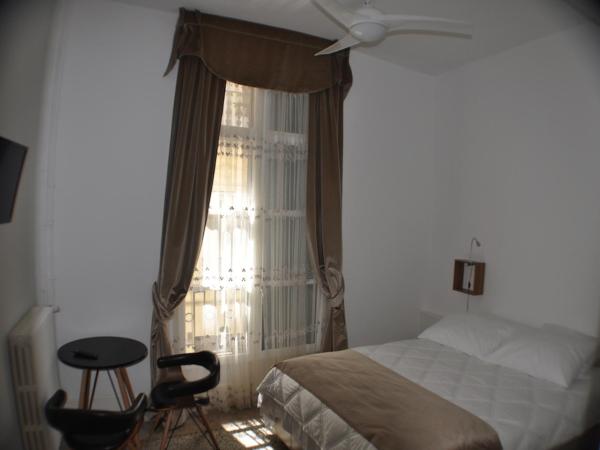 Ida Chambres d'hôtes B&B : photo 5 de la chambre chambre double supérieure avec salle de bains privative
