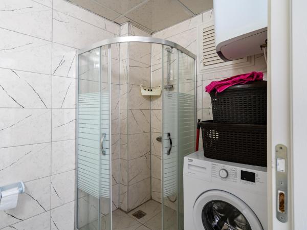 Sare Suites Downtown : photo 9 de la chambre studio loft triple