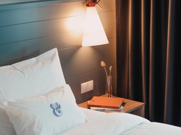 Saint SHERMIN bed breakfast & champagne : photo 10 de la chambre chambre triple