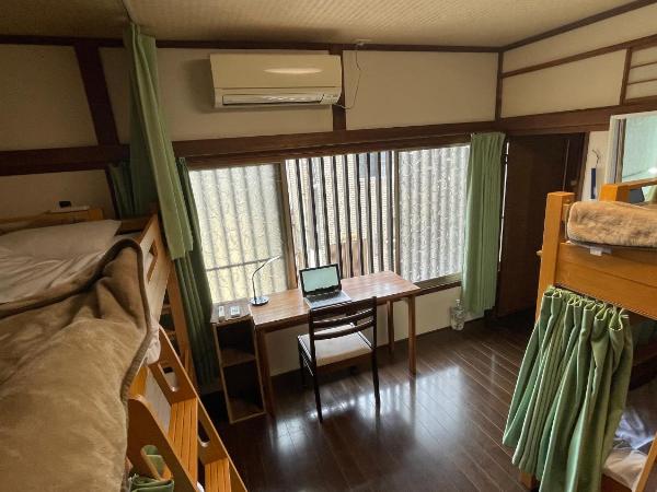 Guesthouse KYOTO COMPASS : photo 2 de la chambre lit superposé dans dortoir mixte