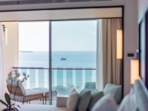 Mondrian Cannes : photo 8 de la chambre chambre suprieure prestige avec terrasse-vue sur mer