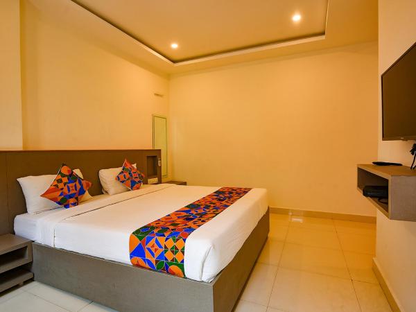 FabHotel Champion Gateway : photo 1 de la chambre chambre deluxe