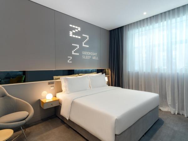 Studio M Al Barsha Hotel by Millennium : photo 2 de la chambre suite junior urbaine avec 20 % de réduction au spa