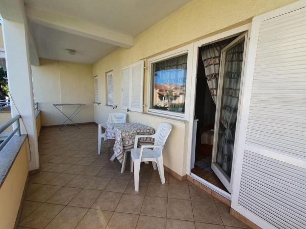 Apartments Ritosa Spadici beach area : photo 8 de la chambre appartement - vue sur jardin