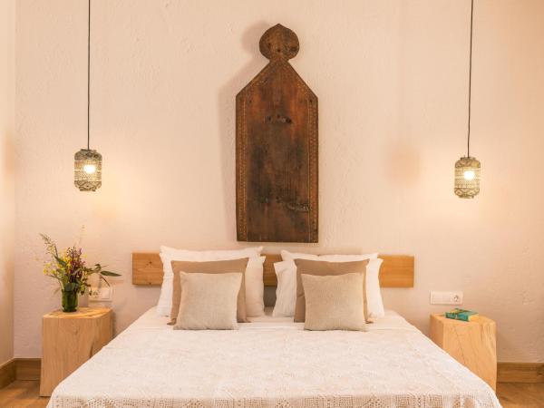 Luna Inn B&B : photo 2 de la chambre chambre double - vue sur jardin