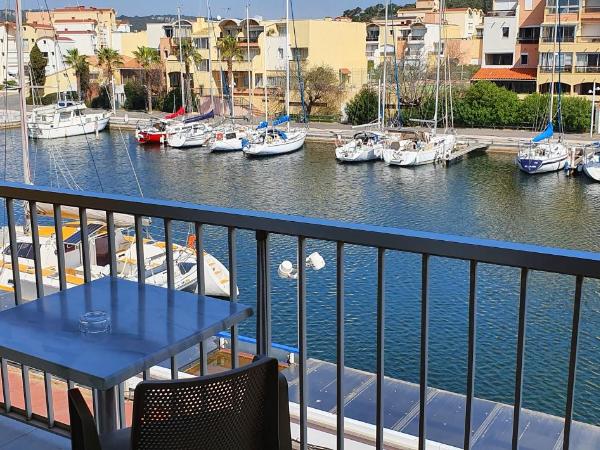 Hôtel Port Beach : photo 7 de la chambre chambre double avec balcon - vue sur mer