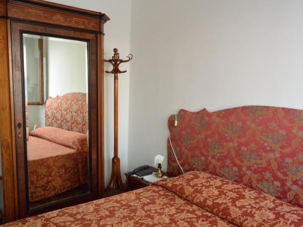 Pensione Seguso : photo 1 de la chambre chambre simple avec salle de bains commune
