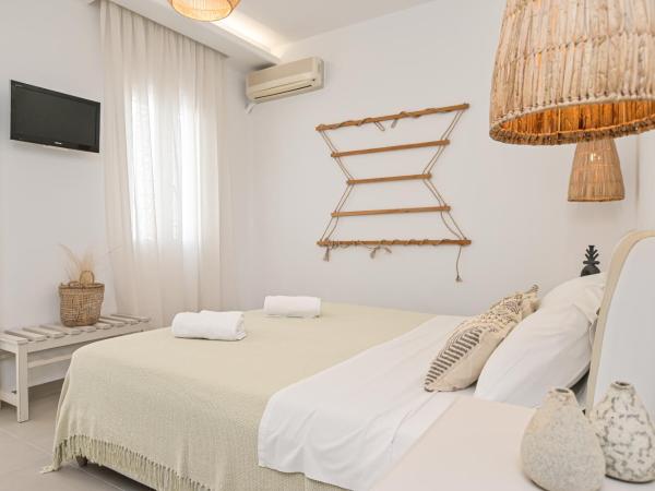 Naxos Blue Sky : photo 1 de la chambre chambre double ou lits jumeaux supérieure avec terrasse