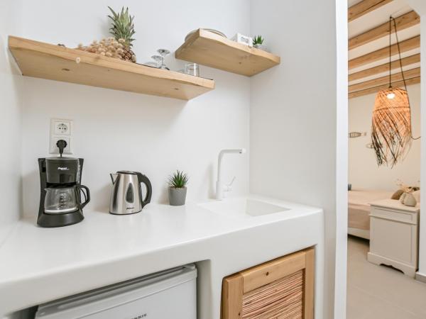 Naxos Blue Sky : photo 10 de la chambre chambre double ou lits jumeaux supérieure avec terrasse