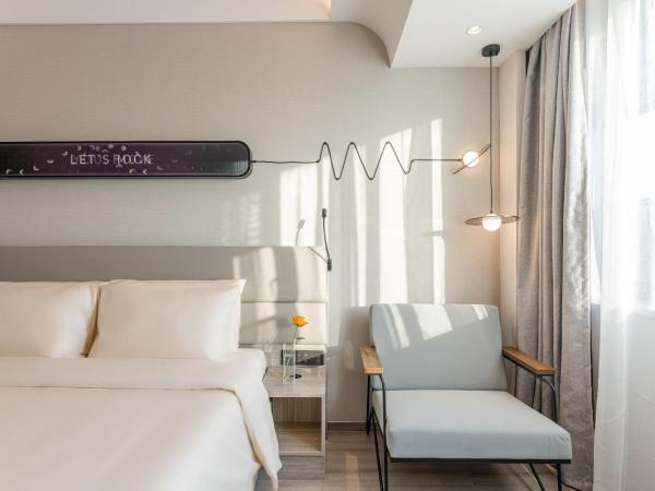 Atour Light Music Hotel Suzhou Panmen Ancient Canal : photo 3 de la chambre chambre double joie 
