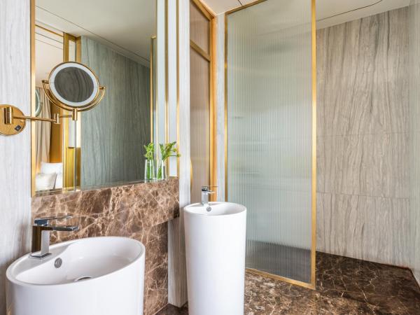 voco Monaco Dubai, an IHG Hotel, Adults Only, World Islands : photo 2 de la chambre suite monaco