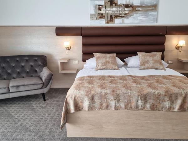 Villa Vista 1 : photo 10 de la chambre superior king room with balcony and sea view - dependence
