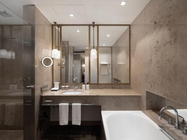 InterContinental Berlin, an IHG Hotel : photo 8 de la chambre suite junior lit king-size