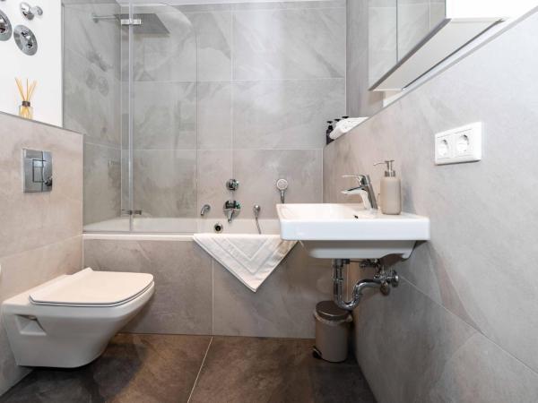 Eco Smart Apartments Premium City : photo 9 de la chambre appartement 1 chambre deluxe avec balcon