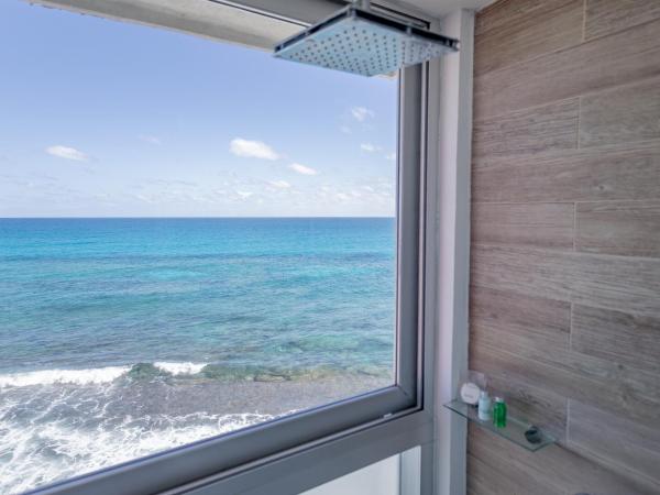 Mia Reef Isla Mujeres Cancun All Inclusive Resort : photo 6 de la chambre chambre supérieure au bord de l'océan