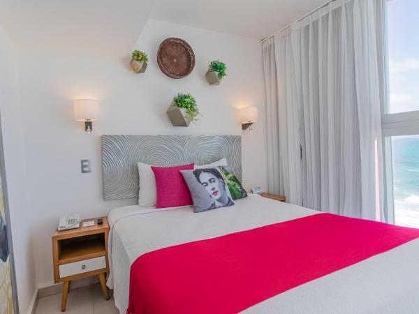 Mia Reef Isla Mujeres Cancun All Inclusive Resort : photo 8 de la chambre chambre supérieure au bord de l'océan