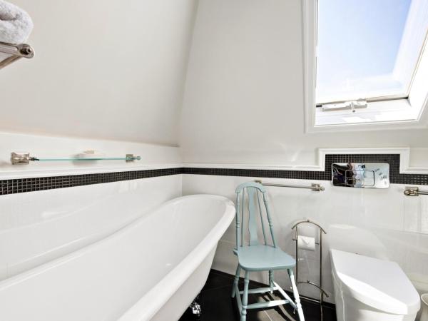 The Ivy on Parker Guest House : photo 5 de la chambre studio avec balcon