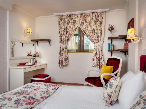 Adalya Port Hotel : photo 4 de la chambre chambre familiale