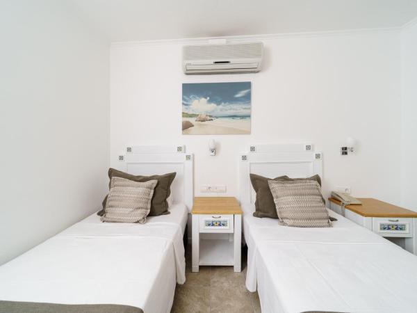 Costa Sariyaz Hotel Bodrum : photo 3 de la chambre chambre lits jumeaux standard
