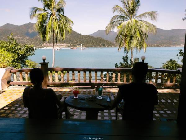 Bhuvarin Resort : photo 1 de la chambre villa thaïlandaise de luxe avec vue sur la mer