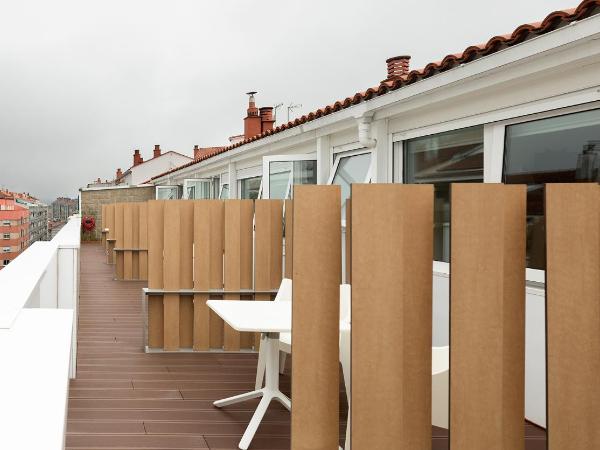 Pension Residencia F&F : photo 5 de la chambre chambre double avec terrasse