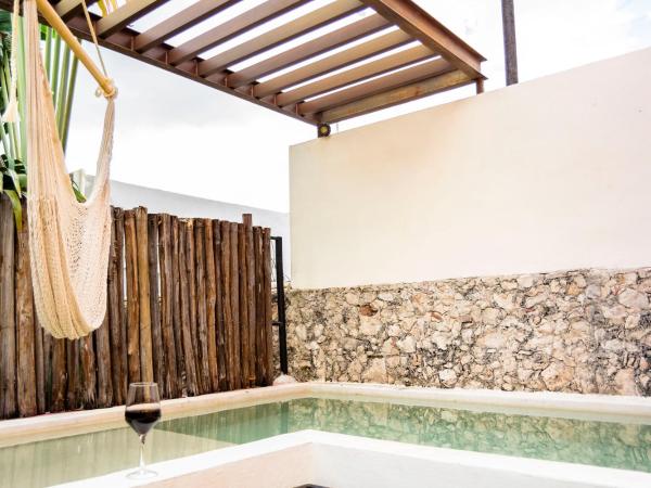 Art 57 Hotel - Adults Only : photo 4 de la chambre suite junior avec piscine privée 