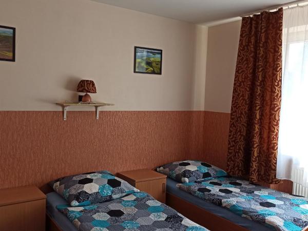 Noclegi Słodki Sen 1 : photo 1 de la chambre chambre quadruple