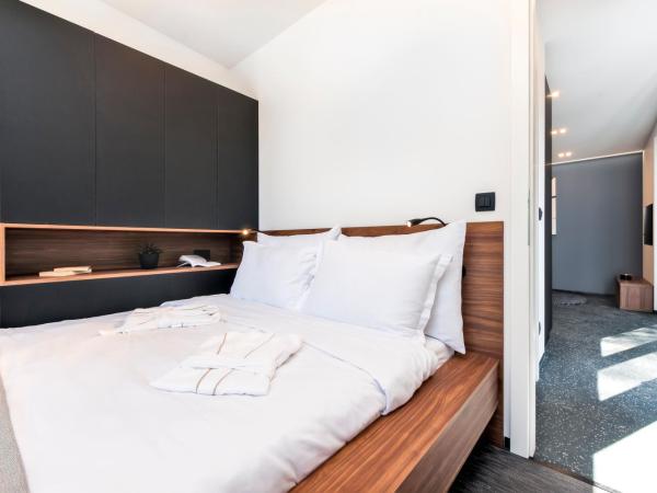 Porton Nature Hideouts : photo 7 de la chambre maison de vacances pour couples avec piscine