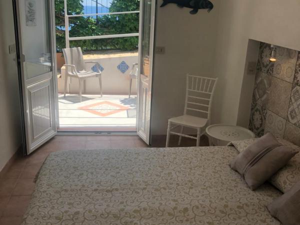 Residence Terra Rossa Taormina : photo 4 de la chambre petite chambre double