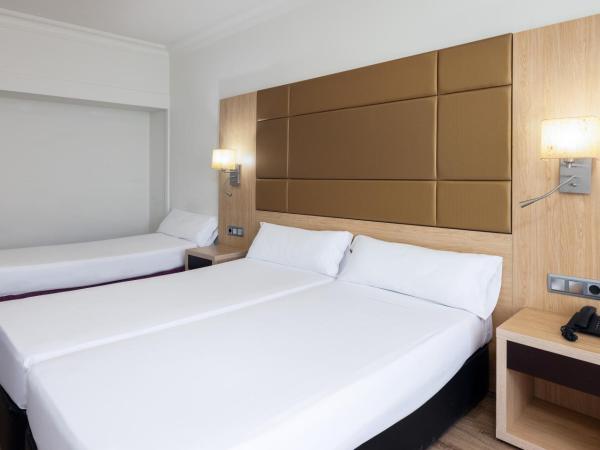 Virgen de los Reyes : photo 2 de la chambre chambre triple