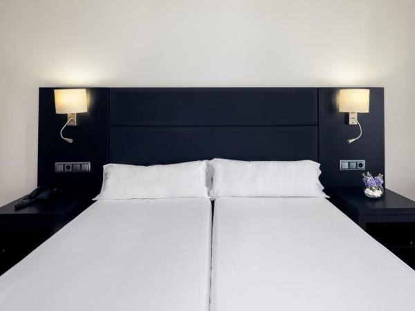 Virgen de los Reyes : photo 2 de la chambre chambre donnant sur l'intérieur