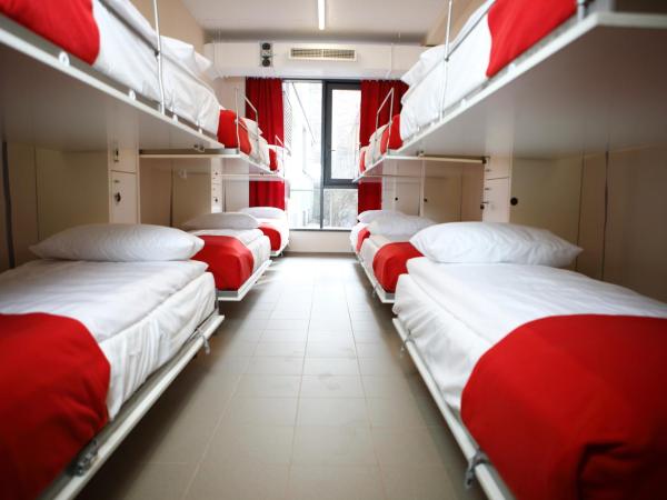 City Express Hostel : photo 1 de la chambre dortoir mixte de 4 lits