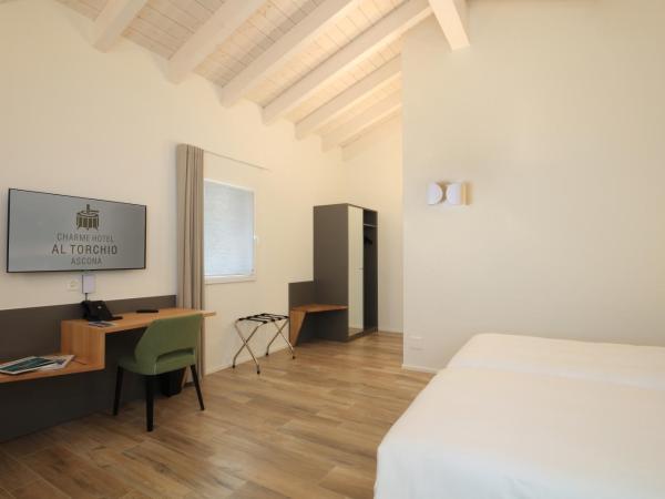 Charme Hotel al Torchio : photo 5 de la chambre chambre supérieure moderne 