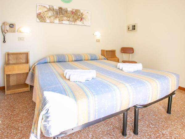 Hotel Ischia : photo 5 de la chambre chambre double avec balcon