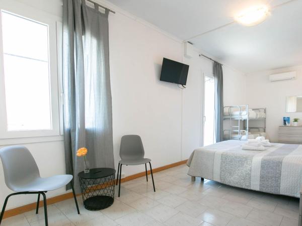 Hotel Mara : photo 3 de la chambre chambre quadruple supérieure